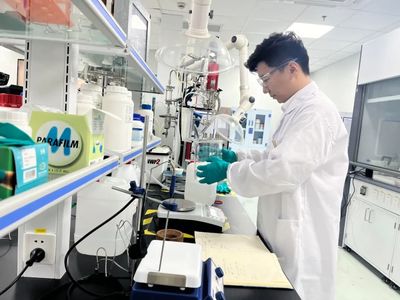 創(chuàng)新驅(qū)動，智造未來 盛虹新材料科技以技術研發(fā)引領產(chǎn)業(yè)升級